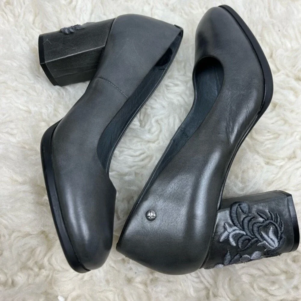 Pikolino embroidered block heel